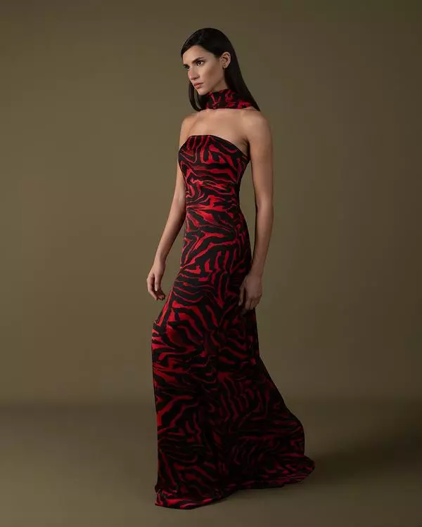Strapless pattern dress
