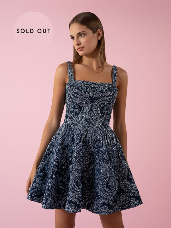 Backless hand-embroidered dress