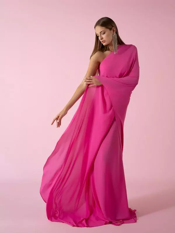 One-shoulder fluid dress