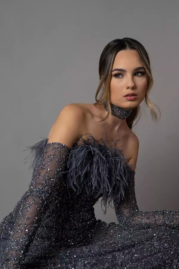 Off-the-shoulder lace with feather dress