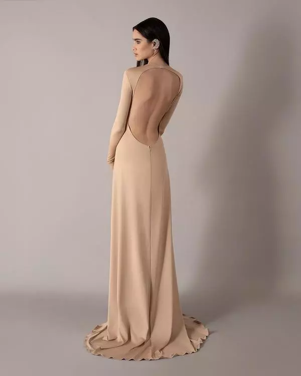 Form-fitting jersey dress 