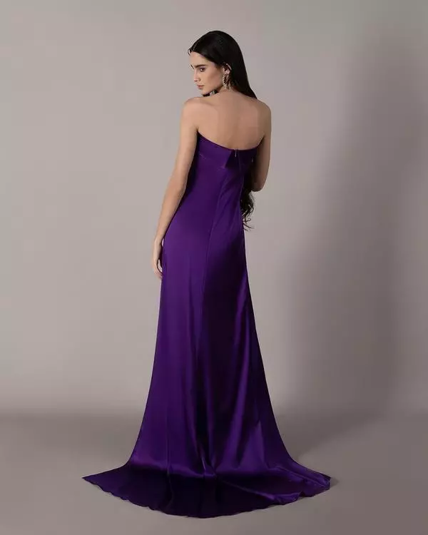 Fluid strapless silk dress 